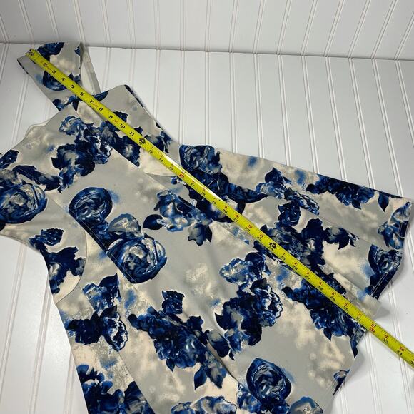 BCBGeneration Women’s White & Blue Floral Mini Square Neck Dress Size 2 - Picture 3 of 8